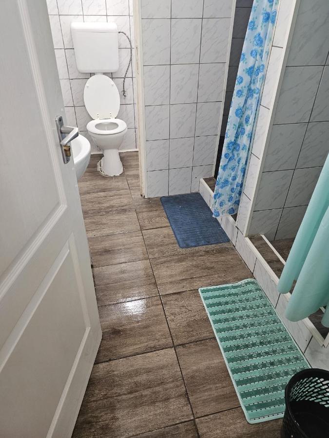 7Dab 8 Contactless Self Check-In Hotel Budapest Bagian luar foto